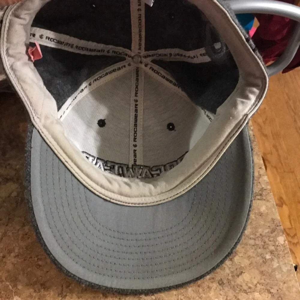 Men’s Rocawear Fitted Cap - Picture 7 of 8
